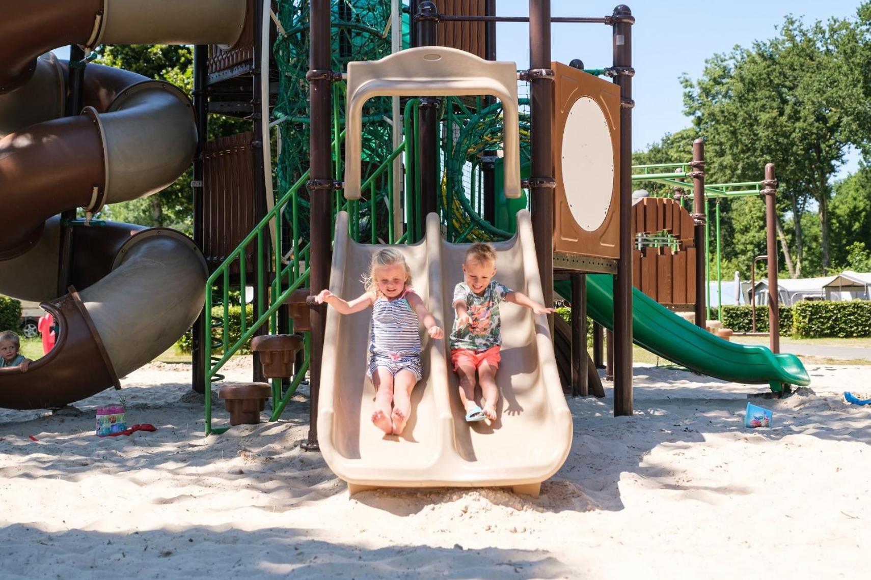 Camping De Pallegarste - Voor Uw Vakantiebestemming! Marienberg Eksteriør billede